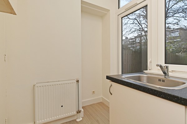 Medium property photo - Velpsestraat 211, 2573 SK Den Haag